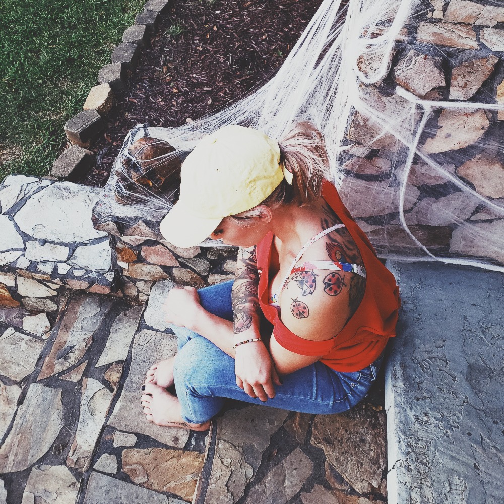 Meet your Posher, Toni